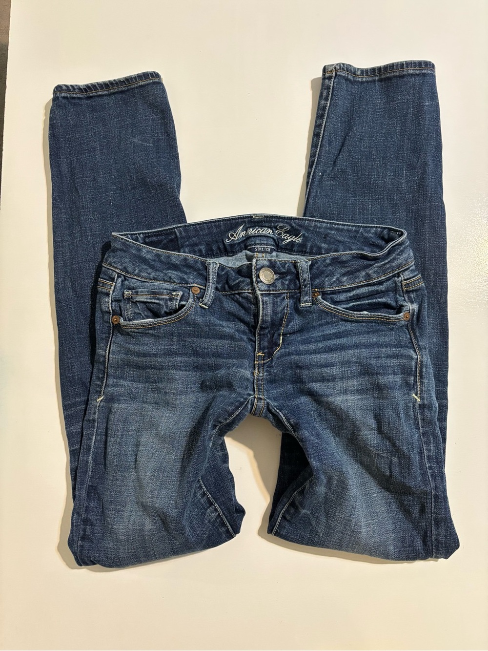2000s y2k American Eagle Lowrise skinny jeans
Tagged size 2